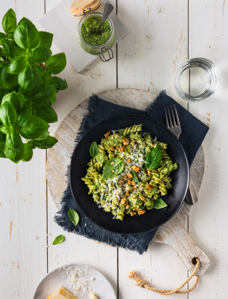 Möwe Nudeln mit Feldsalatpesto