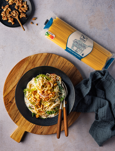 Cremige Wirsing-Pasta mit Möwe Spaghetti